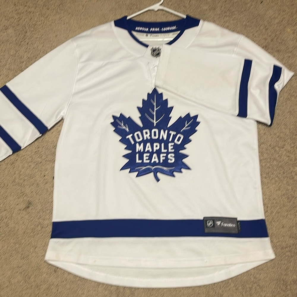 Fanatics brand Maple Leafs away jersey